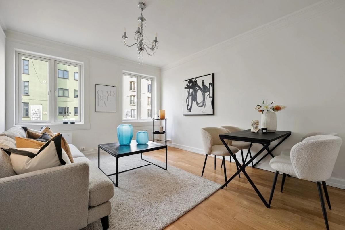 Spacious 5-bedroom In The Middle Of Majorstua Lejlighed